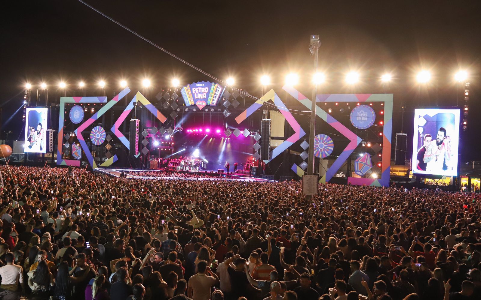 Última noite do São João de Petrolina tem shows de Maiara e Maraisa, César Menotti e Fabiano e